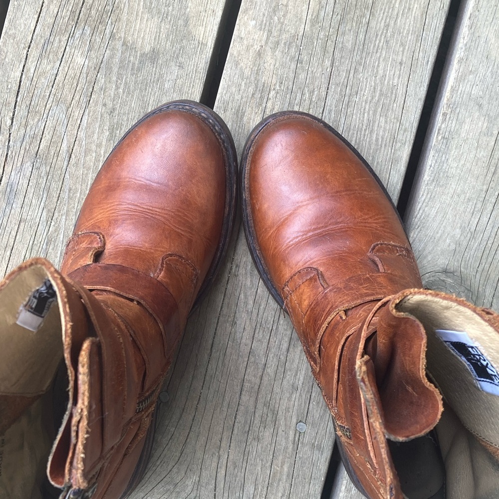FRYE Boot VERONICA TANKER ENGINEER Combat Boho Distressed Leather Cognac Size 8 - Picture 8 of 13